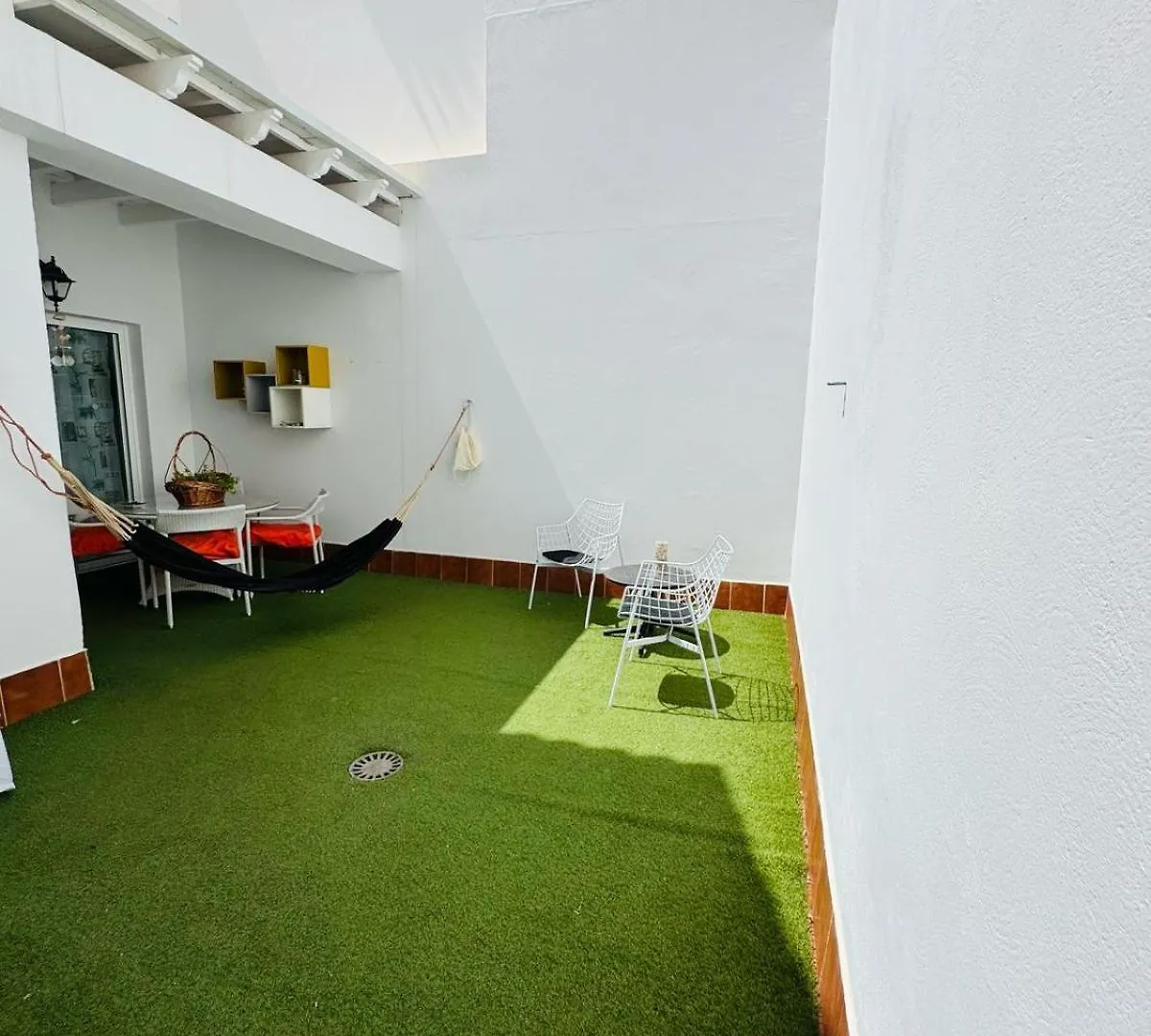 Habitacion Privada May Con Balcon Vecindario  Homestay Vecindario (Gran Canaria)